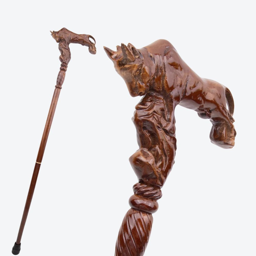 Vintage Wooden Walking Stick with Carved Bull - Bastoni